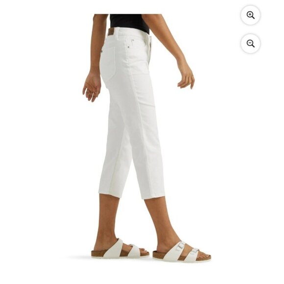 Lee Womens 16 White Mid Rise Regular Fit Denim Capri 22" Inseam NWT - Picture 6 of 11